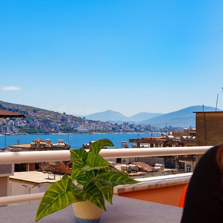 Sarah'S Apartments - 5 Min Walk To Beaches & Boulevard - Big Balcony! ساراندا المظهر الخارجي الصورة