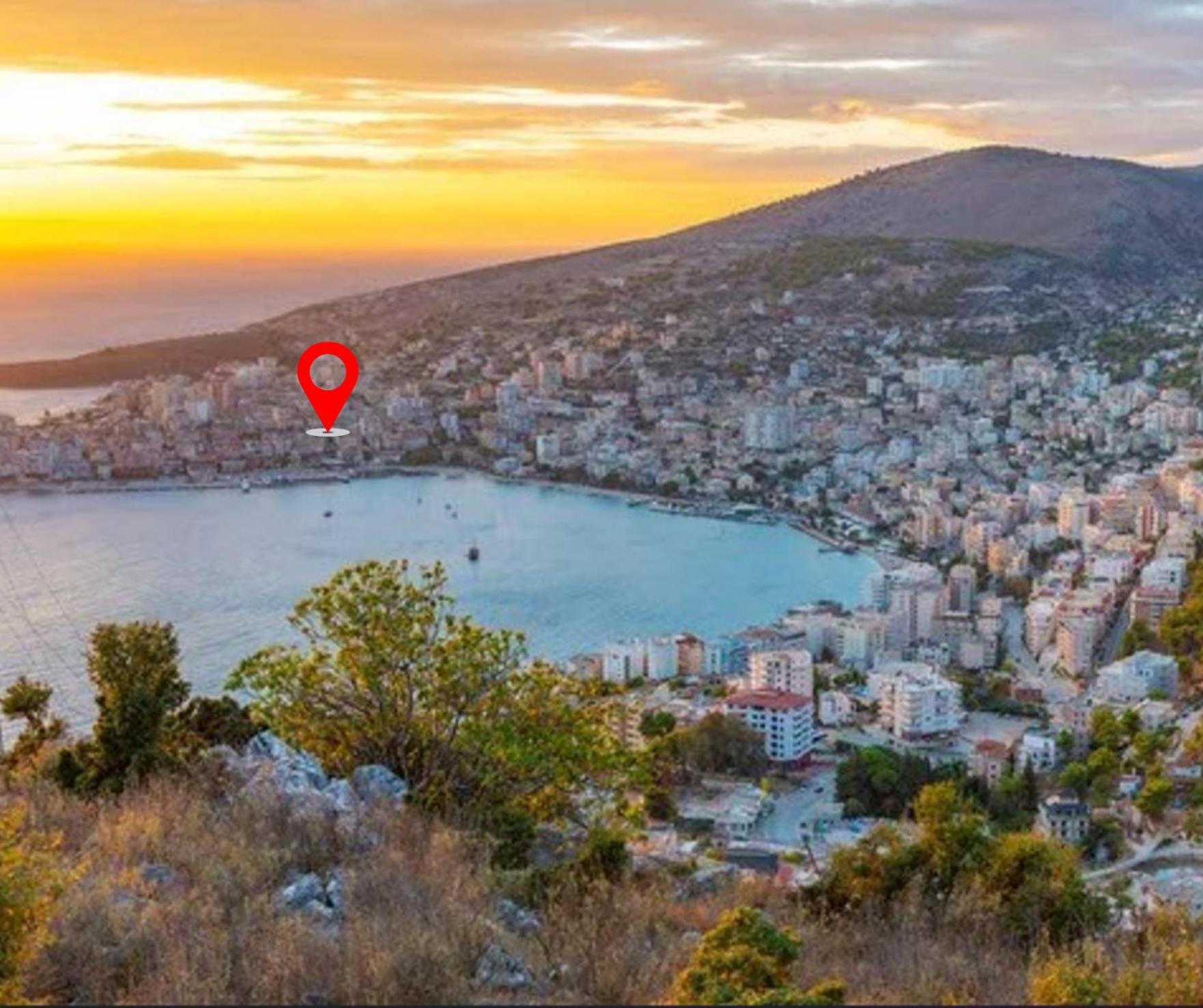 Sarah'S Apartments - 5 Min Walk To Beaches & Boulevard - Big Balcony! ساراندا المظهر الخارجي الصورة